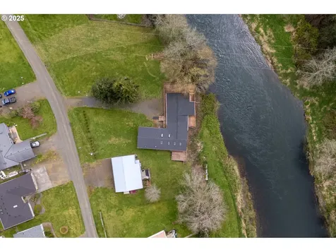 18595 Nestucca Drive Cloverdale OR 97112