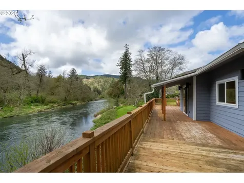 18595 Nestucca Drive Cloverdale OR 97112