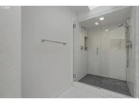 1912 Sunburst Terrace West Linn OR 97068