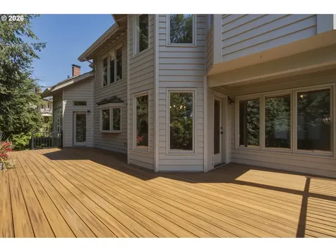 1912 Sunburst Terrace West Linn OR 97068