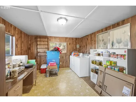 3620 Happy Valley Road Roseburg OR 97471