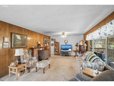 3620 Happy Valley Road Roseburg OR 97471
