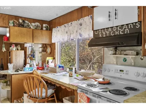 3620 Happy Valley Road Roseburg OR 97471