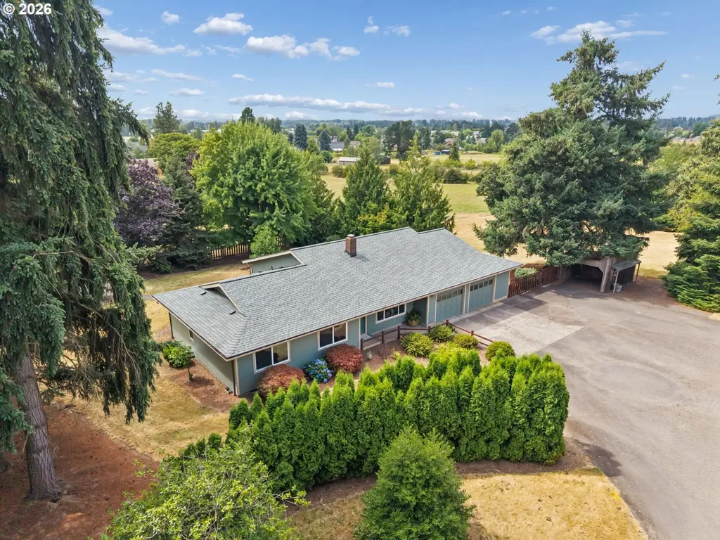 1175 Oak Street Silverton OR 97381