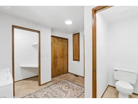 1175 Oak Street Silverton OR 97381