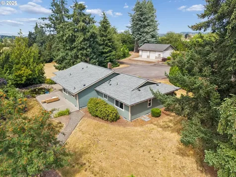 1175 Oak Street Silverton OR 97381
