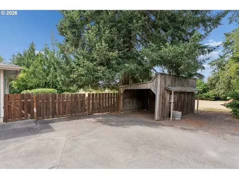 1175 Oak Street Silverton OR 97381