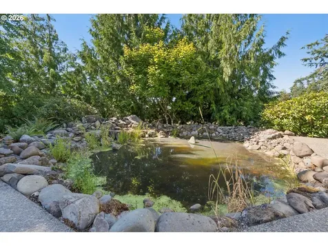 1175 Oak Street Silverton OR 97381