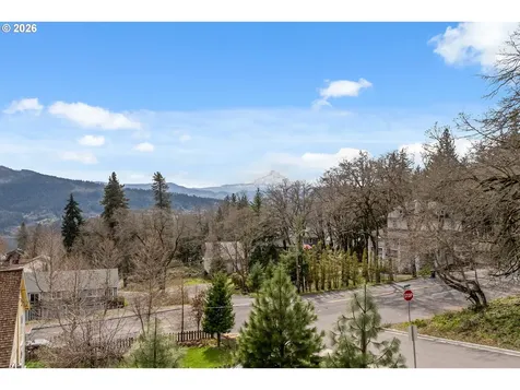 0 NW Garfield Avenue White Salmon WA 98672