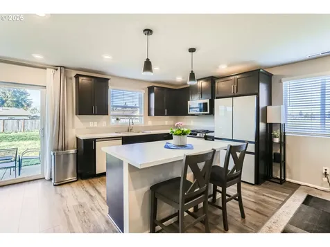 387 Killian Spring Drive Woodburn OR 97071