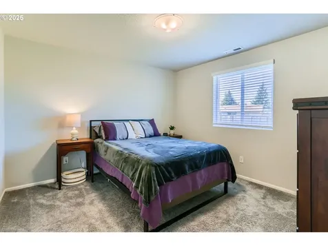 387 Killian Spring Drive Woodburn OR 97071