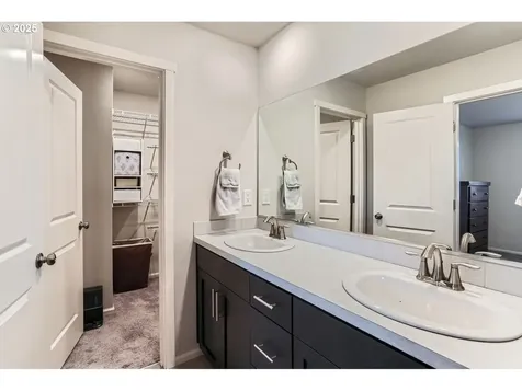 387 Killian Spring Drive Woodburn OR 97071