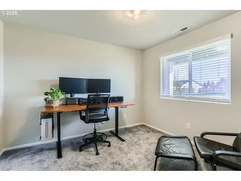 387 Killian Spring Drive Woodburn OR 97071