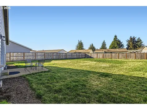 387 Killian Spring Drive Woodburn OR 97071