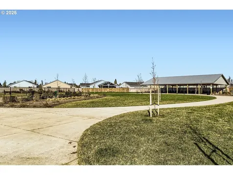 387 Killian Spring Drive Woodburn OR 97071
