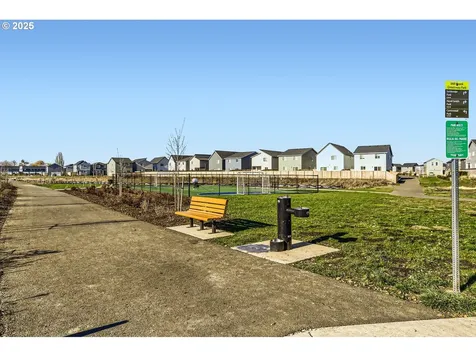 387 Killian Spring Drive Woodburn OR 97071