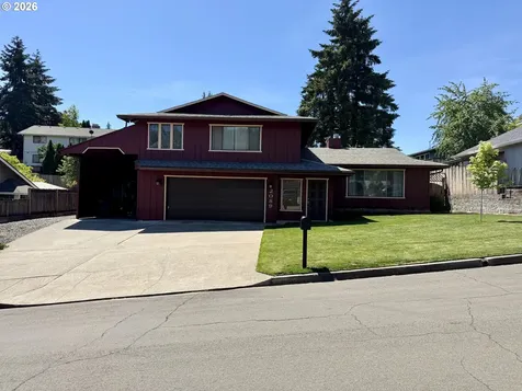 2089 NW Sunberry Drive Roseburg OR 97471