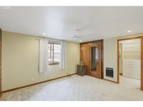 1893 N Jantzen Avenue Portland OR 97217