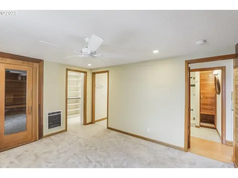 1893 N Jantzen Avenue Portland OR 97217