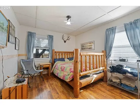 685 10th Street SW Bandon OR 97411