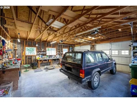 685 10th Street SW Bandon OR 97411