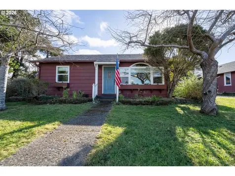 685 10th Street SW Bandon OR 97411