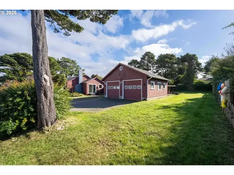 685 10th Street SW Bandon OR 97411