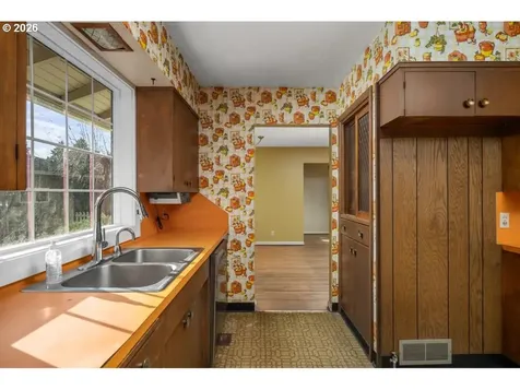 15741 S Washington Street Oregon City OR 97045