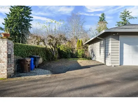 15741 S Washington Street Oregon City OR 97045