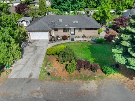 570 NW Birdsdale Avenue Gresham OR 97030
