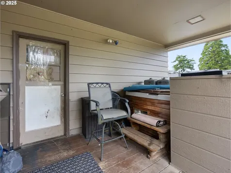 570 NW Birdsdale Avenue Gresham OR 97030