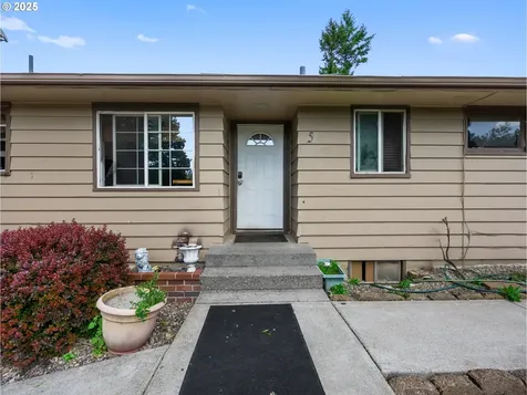 570 NW Birdsdale Avenue Gresham OR 97030