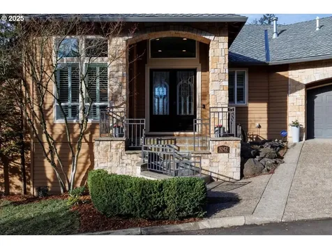 9242 NW Murdock Street Portland OR 97229