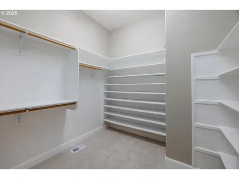 9242 NW Murdock Street Portland OR 97229