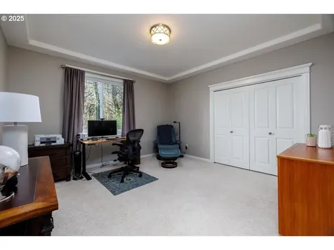 9242 NW Murdock Street Portland OR 97229