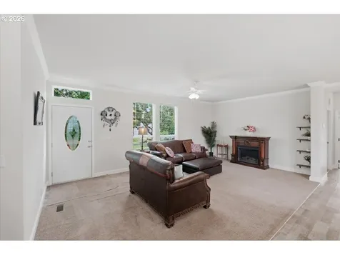 1017 N 2nd Street Jefferson OR 97352