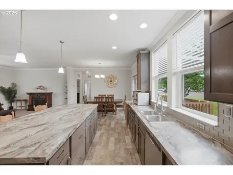 1017 N 2nd Street Jefferson OR 97352