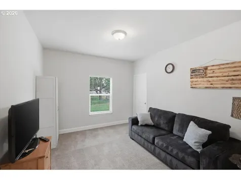 1017 N 2nd Street Jefferson OR 97352