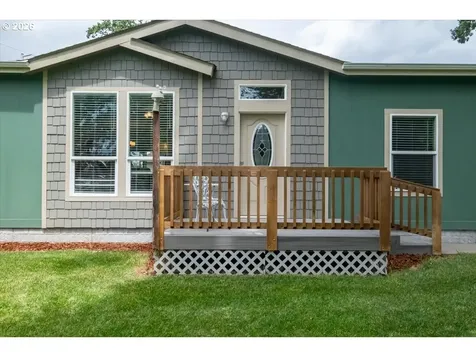 1017 N 2nd Street Jefferson OR 97352