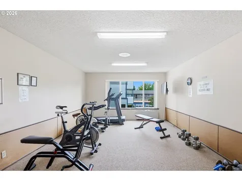 950 Evergreen Road Woodburn OR 97071