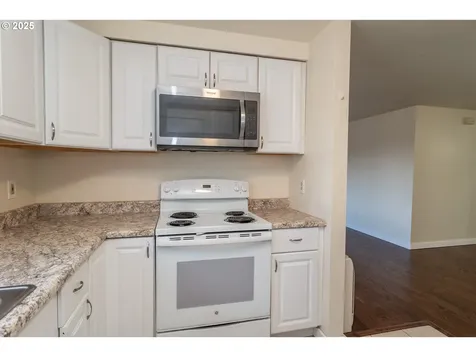 341 Ash Street Sutherlin OR 97479