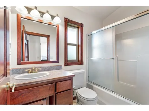 1510 Bohemia Place Cottage Grove OR 97424