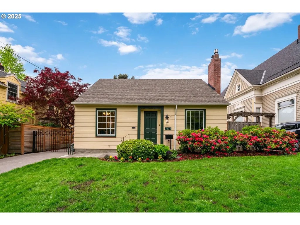 2115 NE 19th Avenue Portland OR 97212