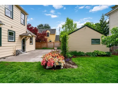 2115 NE 19th Avenue Portland OR 97212