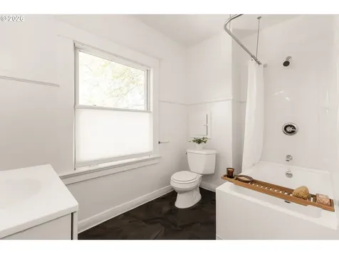 5116 NE 15th Avenue Portland OR 97211