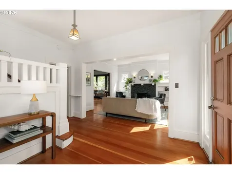 5116 NE 15th Avenue Portland OR 97211