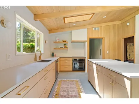 5100 SW Laurelwood Avenue Portland OR 97225