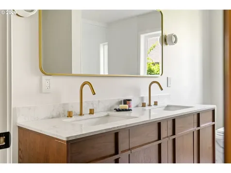 5100 SW Laurelwood Avenue Portland OR 97225