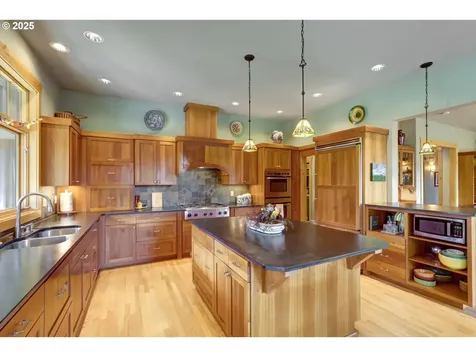 172 Connie Lane Washougal WA 98671