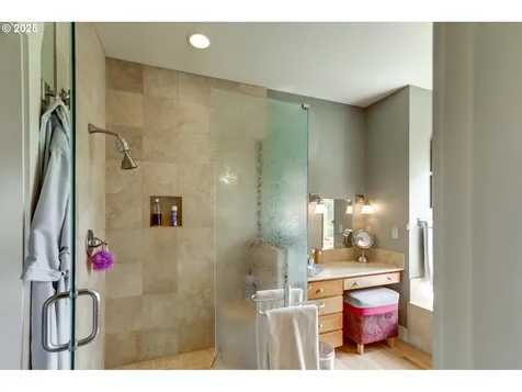 172 Connie Lane Washougal WA 98671